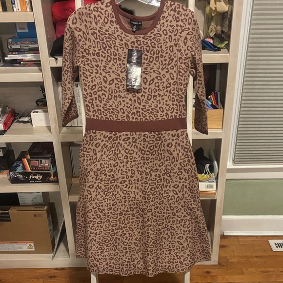 NWT Nina Leonard Brown Leopard Print Dress - Picture 2 of 3